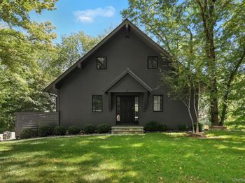 21 Lake Shore Drive