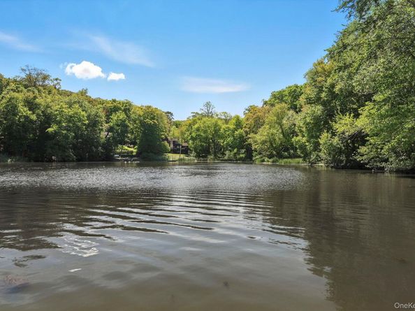 21 Lake Shore Drive, South Salem NY 10590