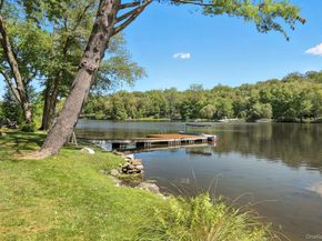 21 Lake Shore Drive, South Salem NY 10590