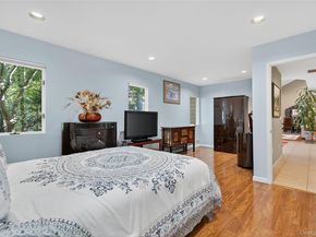 18 Roundtree Drive, Melville NY 11747