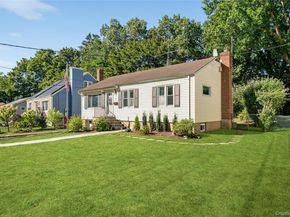 37 Parkview Court, White Plains NY 10603