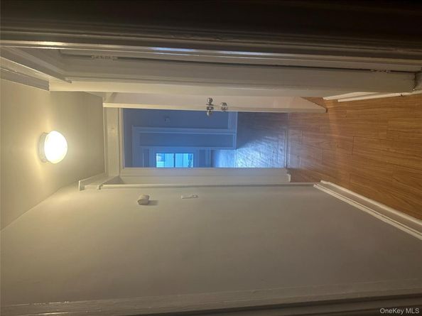 4 Ritters Lane, Yonkers NY 10703
