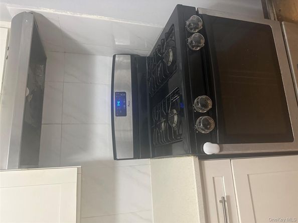 4 Ritters Lane, Yonkers NY 10703