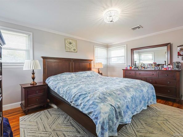 104 Beverly Place, Levittown NY 11756