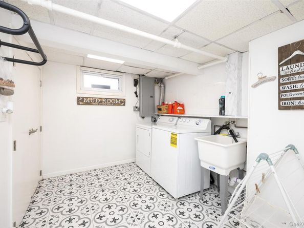 104 Beverly Place, Levittown NY 11756