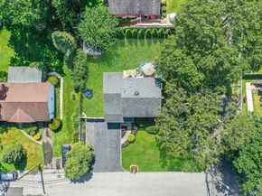 42 Apricot Place, Ronkonkoma NY 11779