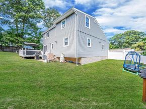 42 Apricot Place, Ronkonkoma NY 11779
