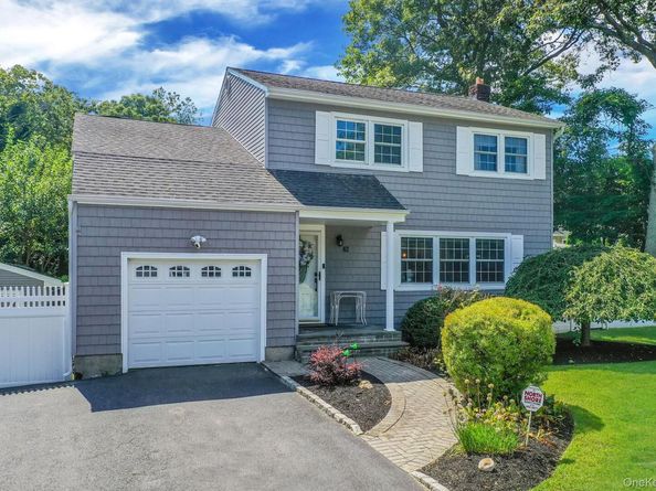 42 Apricot Place, Ronkonkoma NY 11779