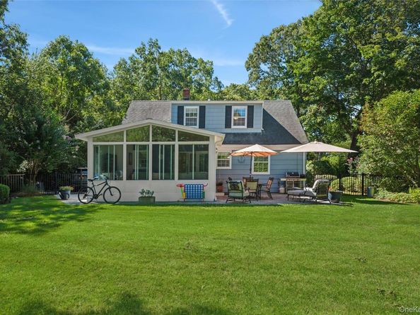 40 Donellan Road, Hampton Bays NY 11946