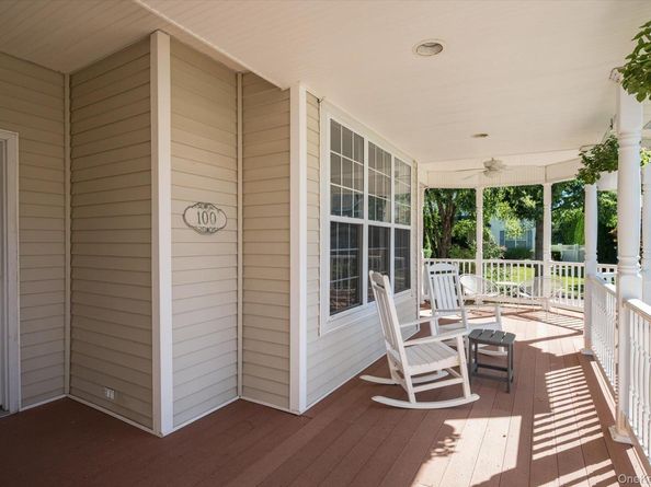 100 Coverly Place, Melville NY 11747