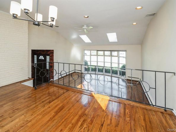 2048 Holland Way, Merrick NY 11566