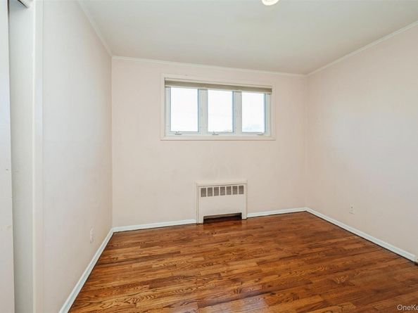 2048 Holland Way, Merrick NY 11566