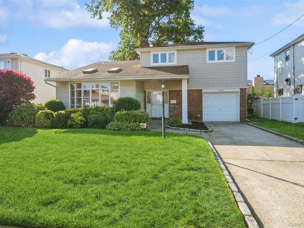 2048 Holland Way, Merrick NY 11566