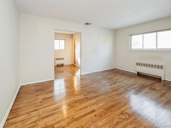 2048 Holland Way, Merrick NY 11566