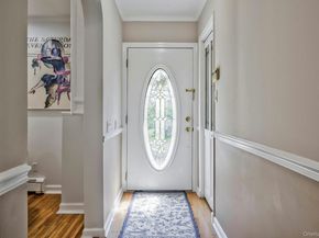 17 Hill Road, Farmingdale NY 11735