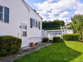 17 Hill Road, Farmingdale NY 11735