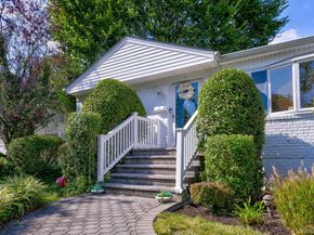 17 Hill Road, Farmingdale NY 11735
