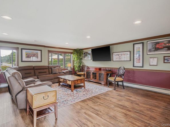 69 Marilynn Street, East Islip NY 11730
