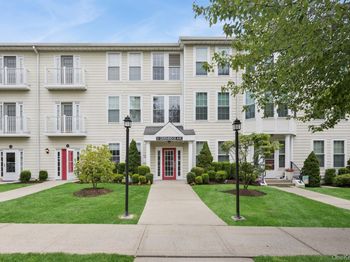 31 Greenridge Avenue