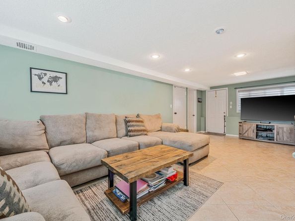 271 N. Kentucky Avenue, Massapequa NY 11758