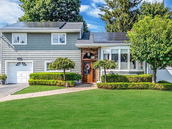 271 N. Kentucky Avenue, Massapequa NY 11758
