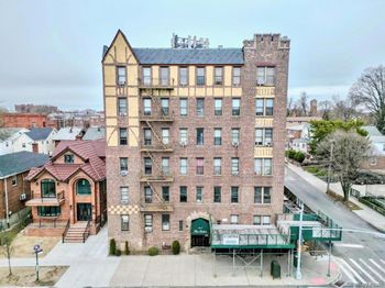 155-17 Sanford Avenue