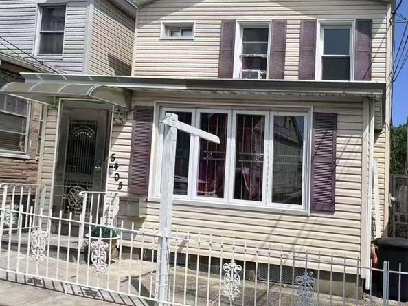 5405 68th Street, Maspeth NY 11378