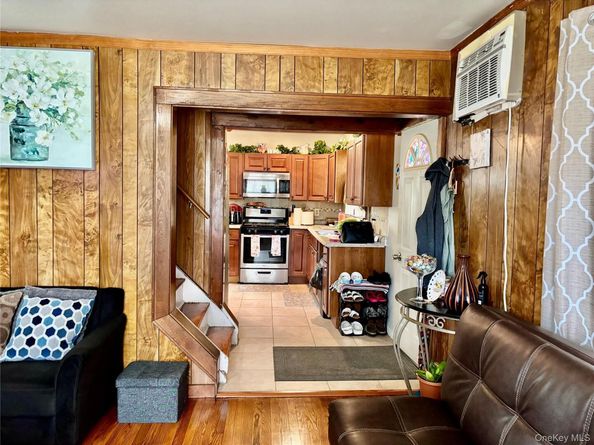 26 E 12th Street, Huntington Station NY 11746