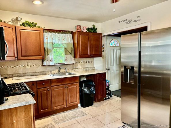 26 E 12th Street, Huntington Station NY 11746