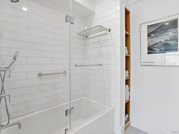 17 N Chatsworth Avenue 6KL, Larchmont NY 10538