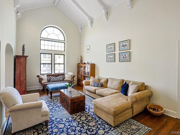 17 N Chatsworth Avenue 6KL, Larchmont NY 10538
