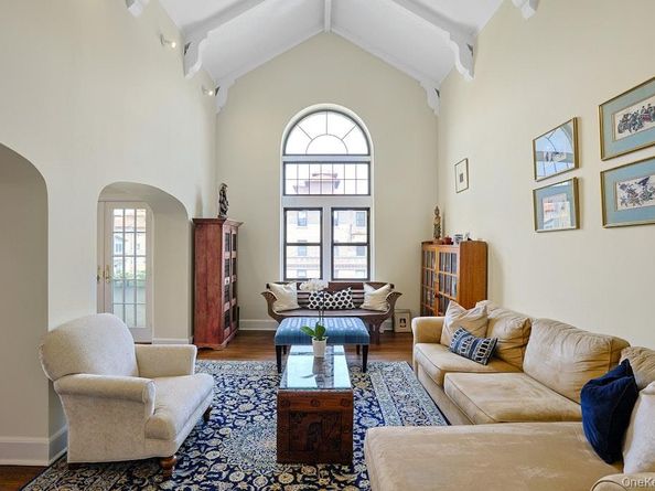 17 N Chatsworth Avenue 6KL, Larchmont NY 10538