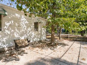 16 Daisy Place, Selden NY 11784