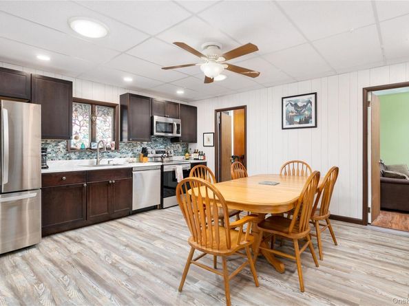 16 Daisy Place, Selden NY 11784