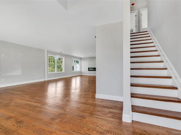 21 Fulton Street, West Babylon NY 11704