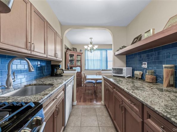 88-08 151 Avenue 5C, Howard Beach NY 11414