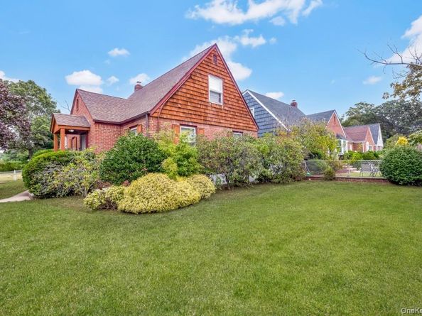 853 Arthur Street, West Hempstead NY 11552