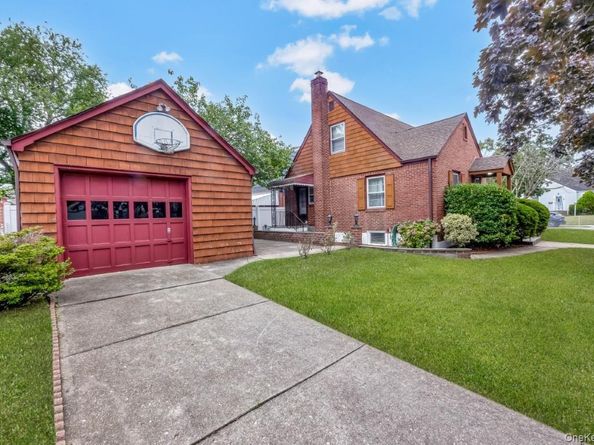 853 Arthur Street, West Hempstead NY 11552