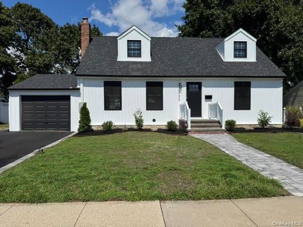 337 N Boston Avenue, Massapequa NY 11758