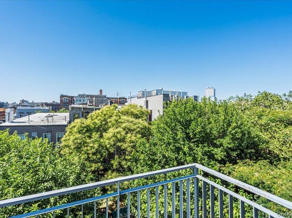 236 N 7th Street 4L, Brooklyn NY 11211