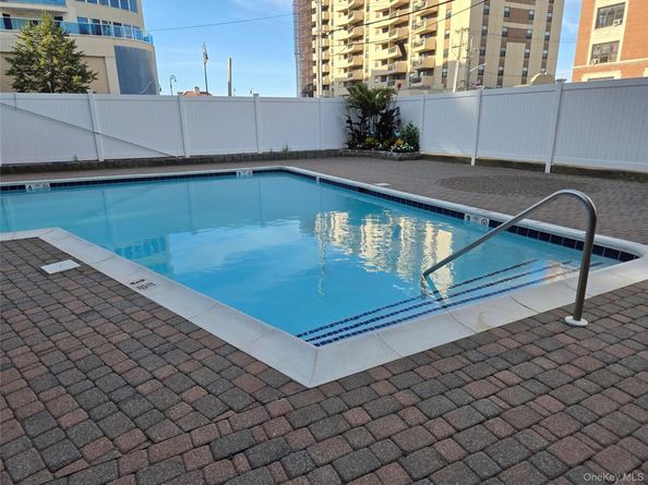 410 East Broadway 7R, Long Beach NY 11561