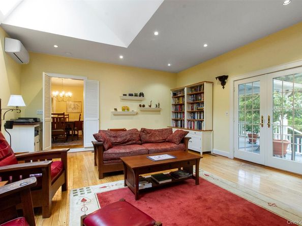 15 Old School Lane, Pleasantville NY 10570