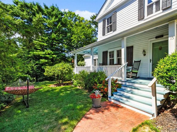 15 Old School Lane, Pleasantville NY 10570