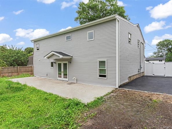 350 Holbrook Road, Ronkonkoma NY 1779