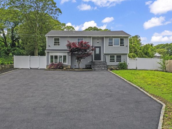 350 Holbrook Road, Ronkonkoma NY 1779