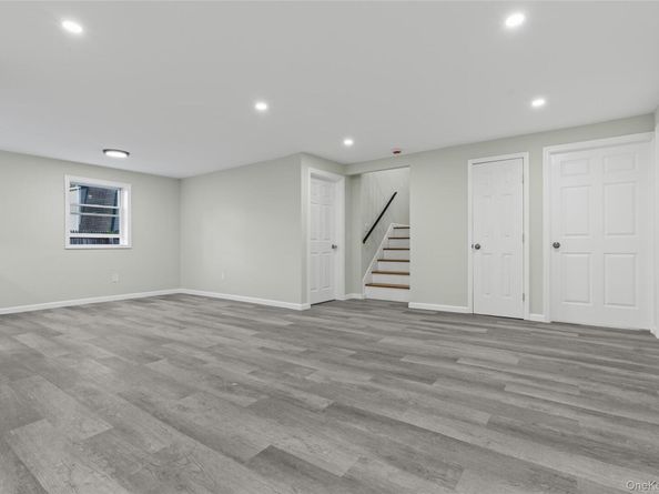 350 Holbrook Road, Ronkonkoma NY 1779
