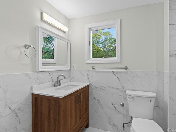 350 Holbrook Road, Ronkonkoma NY 1779