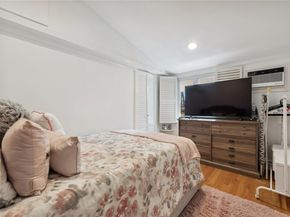 72 Shinbone Lane, Commack NY 11725