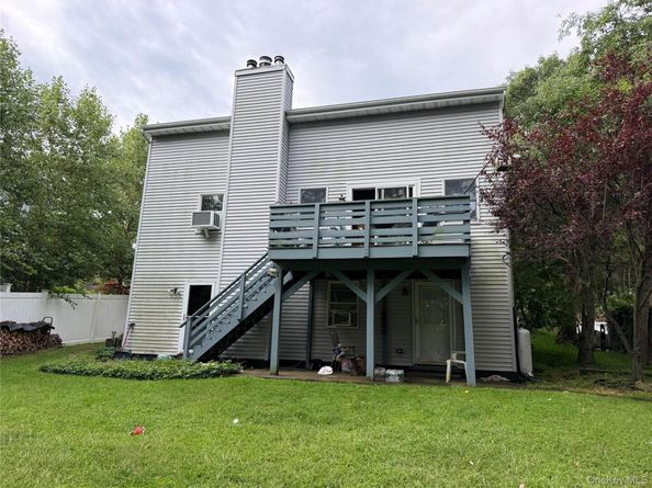 59 Ridge Road, Rocky Point NY 11778