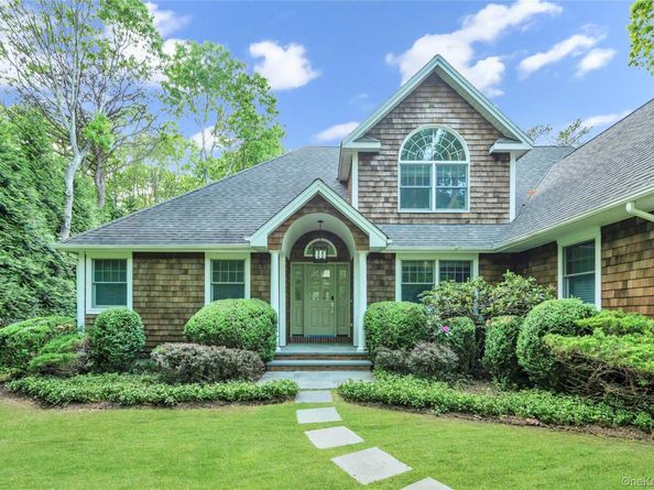117 Montauk Boulevard, East Hampton NY 11937